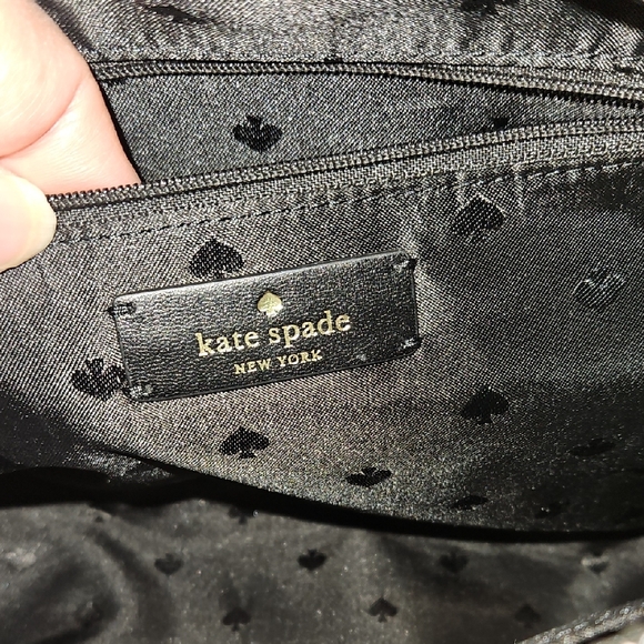 Kate Spade Black Crossbody Bag with Adjustable Strap and Flap Closure - Picture 9 of 12